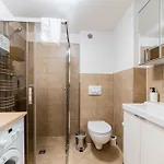 شقة Garbary With Mezzanine By Bookinghost بوزنان