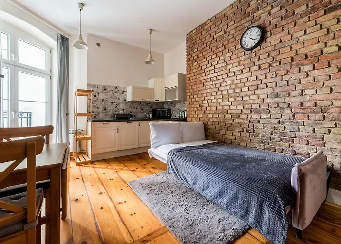 Garbary With Mezzanine By Bookinghost شقة بوزنان